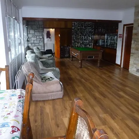 Applehostel ليتيركيني